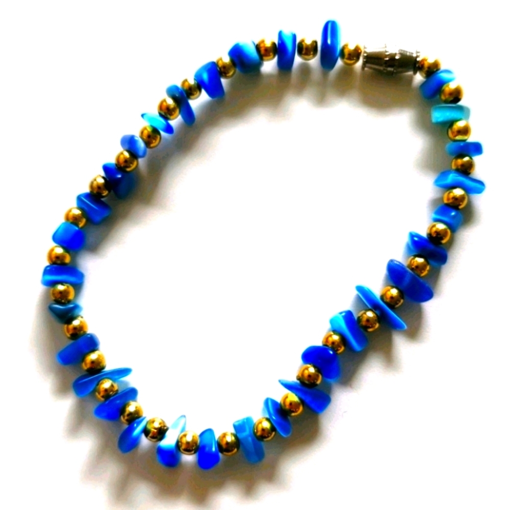 Handmade Blue & Gold Bracelet Small Gold Beads and Blue Chip Beads 8" Long